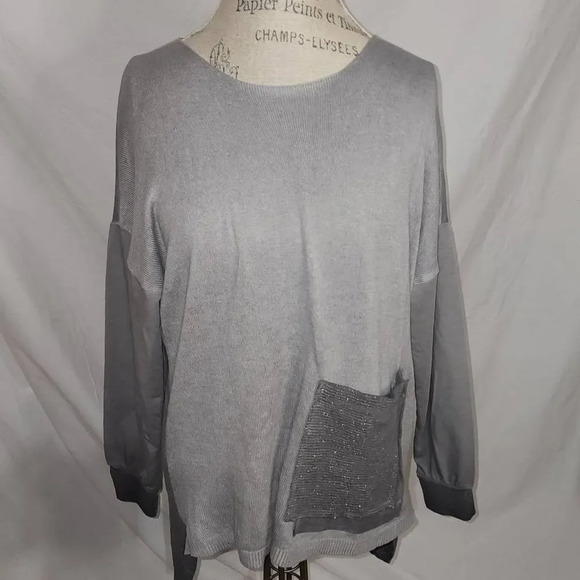 NWT Tempo Paris Womens Charcoal Pocket Tee Small Medium - Picture 1 of 5